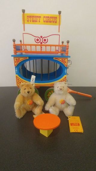 Steiff - Golden Age Of The Circus - Bears In Wagon With Box And