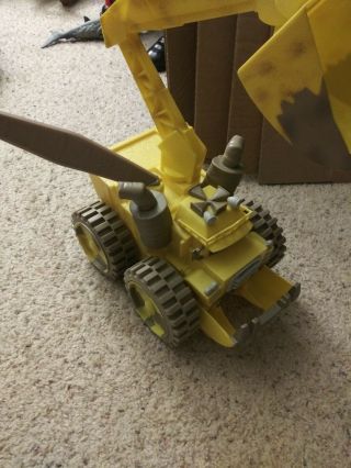 Rare Disney Cars Screaming Banshee Maters Yellow Junk Yard Tractor
