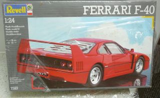 Revell 1:24 Scale Ferrari F - 40 Sports Car Model Kit
