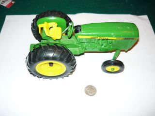 John Deere Green & Yellow Metal Utility Tractor 8 " X 3 "