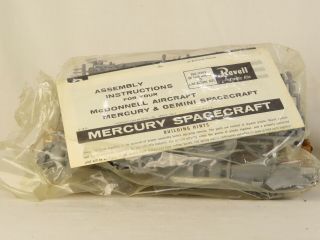 Revell Mercury Spacecraft 1964 1/48 Unbuilt Kit In Bag With Instructions.