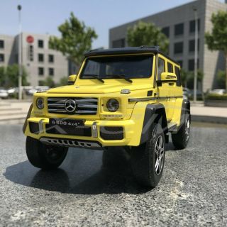 Car Model Almost Real Mercedes - Benz G - Class 4x4 (yellow) 1:18,  Small Gift