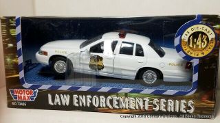 Motormax 1/43rd Scale Secret Service Police Ford Crown Victoria Diecast Car