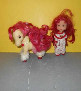 Strawberry Shortcake Strawberryland Fillies 6 " Horse & 7 " Doll
