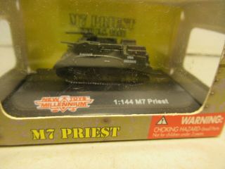 M7 Priest Military Vehicle Toy Miniature Classic Armor 1/144 Usa