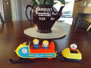 Fisher Price Vintage Little People Play Family Mini Snowmobile 705