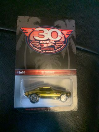 Hot Wheels 30th Annual Collectors Convention ‘67 Camaro Gold Exclusive 2016 2