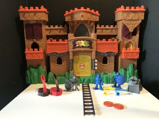 Fisher Price Imaginext Eagle Talon Castle Play Set W/ 3 Knights & Accessories