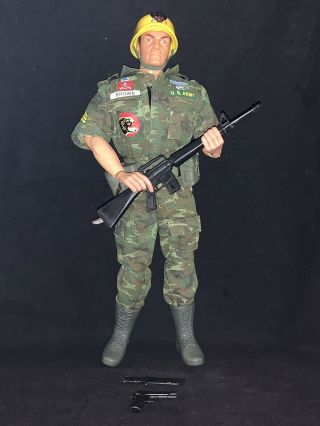 Soldiers Of The World Vietnam War Solider Doll 1961 - 1975 Advisor To Arvn 2001