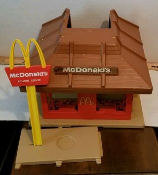 1974 Mcdonald’s Vintage Playskool 430 Familiar Places Playset Restaurant W/ Sign