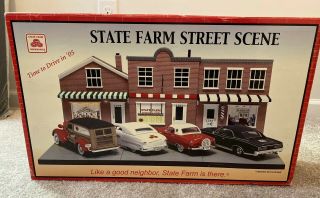 Crown Premiums State Farm Street Scene Diorama For Model 1:24 Cars Rare