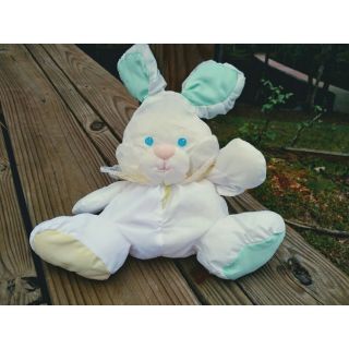 Vintage 1988 Fisher Price Baby Puffalump Bunny Rabbit 1359 Hidden Rattle White