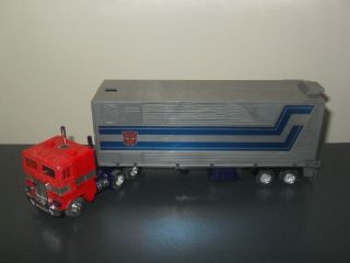 Transformers G1 Vintage Optimus Prime With Trailer