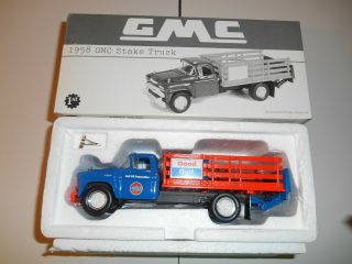 First Gear 1958 Gmc Stake Truck Gulf Oil Corp.  1:34 Scale W/ Foam,  Box,  Mirrors