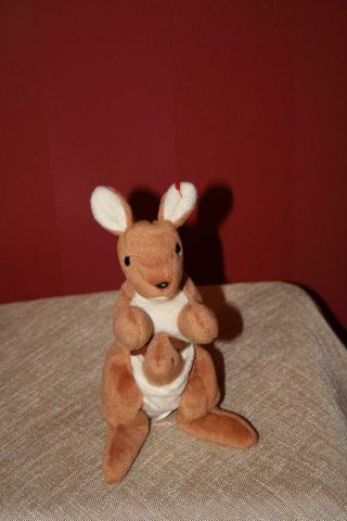 Vintage 1996 Ty Beanie Babies Pouch The Kangaroo With Joey Plush Stuffed Animal