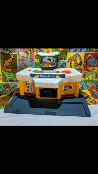 Vintage 1980 Fisher Price Little People Airport Terminal Playset 933
