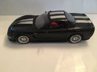 Maisto 2001 Chevy Corvette Z06 Black 1:18 Scale Diecast Car
