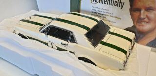 RARE 1:18 Classic Carlectables 1965 Ford Mustang 1 Geoghegan Castrol Livery 3