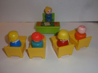 Vintage Fisher Price Little People School House 923 Teacher Students Desk Chairs