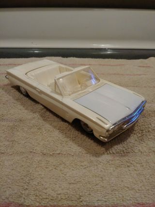 1962 Pontiac Tempest Incomplete Amt 1:25 Scale Model Car