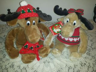2 Commonwealth Christmas Moostletoe Plush Moose Antlers Holly Find Friend 1980s