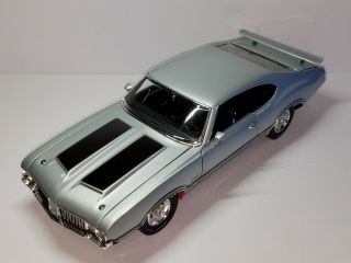 1/18 Acme Exact Detail By Guycast 1 Of 442 1970 Oldsmobile 442 W30 Silver