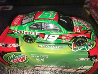 2002 Jeremy Mayfield 19 Mountain Dew Limited Edition 1:24 Diecast Action 3
