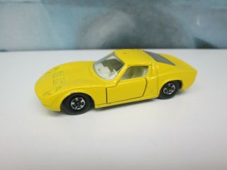 Matchbox/ Lesney 33c Lamborghini Miura Yellow - Cream Interior - Narrow Wheels