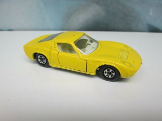 Matchbox/ Lesney 33c Lamborghini Miura Yellow - CREAM Interior - Narrow Wheels 2