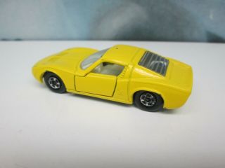 Matchbox/ Lesney 33c Lamborghini Miura Yellow - CREAM Interior - Narrow Wheels 3
