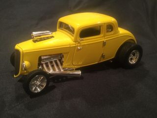1934 Ford Coupe Hot Rod Hot Wheels Legends 1:24
