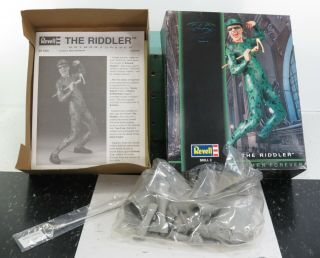 Batman Forever The Riddler 1/6th Scale Plastic Model Kit Revell - Monogram 1996 2