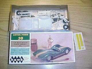 Lotus/ford 30 - 1/32nd Scale Hawk Plastic Model Car Kit With Figure.
