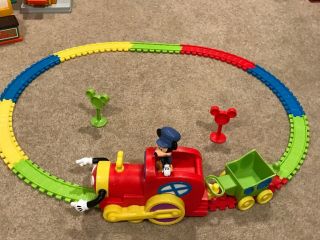 Mickey Mouse Clubhouse Magical Choo Choo Express Train & Track