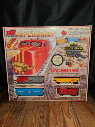Ho Scale Bachmann Chief Train Set With Engine,  3 Cars And Track