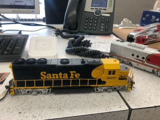 Bachmann Santa Fe 3507 Diesel Train Engine lighted HO Scale 3