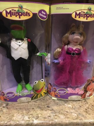 Brass Key Kermit And Miss Piggy Porcelain Figurines