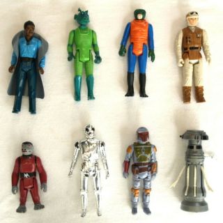 30 Vintage 1977 - 80 Star Wars action figures,  weapons,  Kenner 1979 Case & insert 2