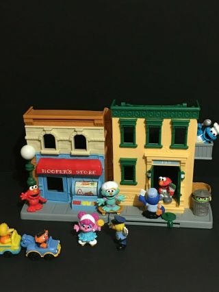 Hasbro Sesame Street 123 House And Mr.  Hooper 