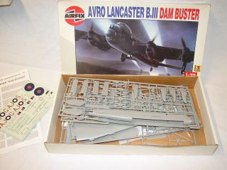 Vintage Plastic Model Kit Airplane Plane 1:72 Scale Avro Lancaster B3 Dam Buster