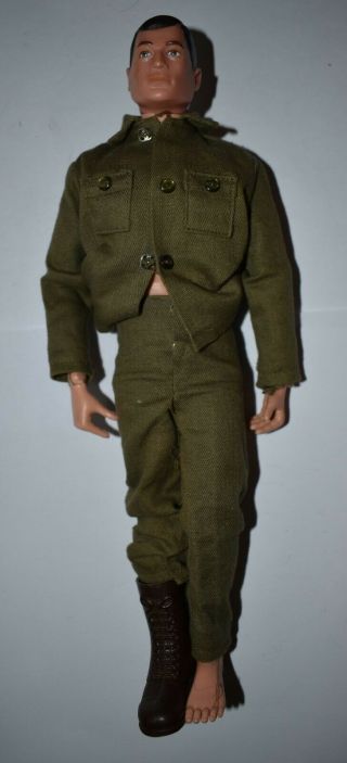 Vintage 1965 Gi Joe Action Figure With Foot Locker W/ Tray And Equipment