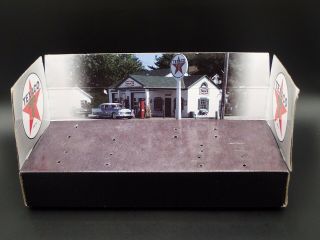 Vintage Texaco Gas Station 3 - 4 Car Diorama Scene Background Display Prop 1:64