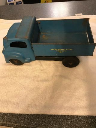 Vintage Minnitoys Toy Dump Truck,  Early Version.  40 