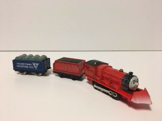 Trackmaster Snow Clearing James with Plow Motorized Thomas & Friends 2