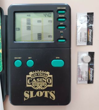 Las Vegas Casino Corner SLOTS.  Elec.  Vintage Hand Held.  Incl 2 batteries. 2