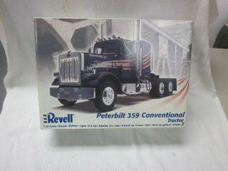 Revell 85 - 1506 Peterbilt 359 Conventional Tractor Open Box Parts