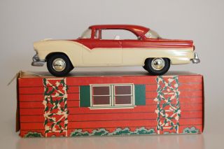 Vintage Amt Dealer Promotional Model 1:25 1955 Ford Fairlane Cream Box