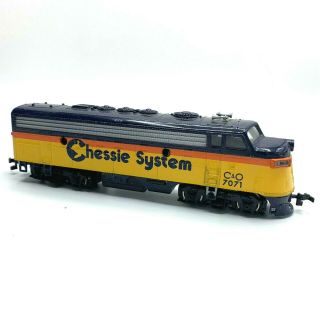 Bachmann Chessie System C&o Ho Scale 7071 Locomotive Model Railroad Engine