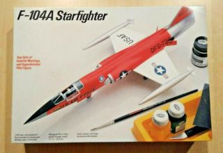 44 - 592 Testors 1/48th Scale Lockheed F - 104a Starfighter Plastic Model Kit