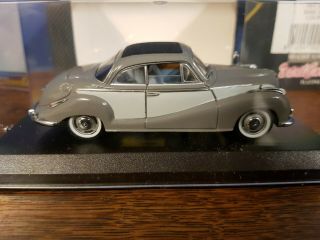 Revell Detail cars Die Cast 1/43 BMW 502 Coupe Two tone 3